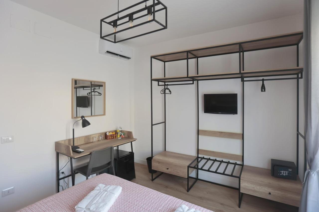 AnGiò holiday rooms Napoli Esterno foto